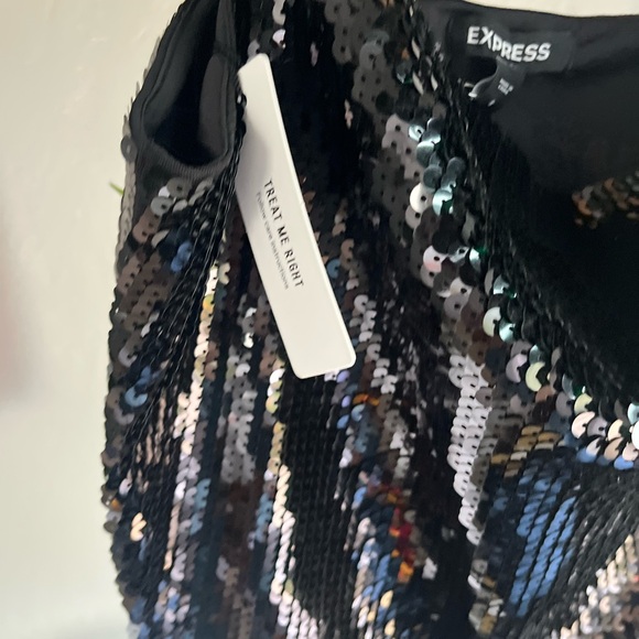 Express Black Sequin tank top - Picture 3 of 7